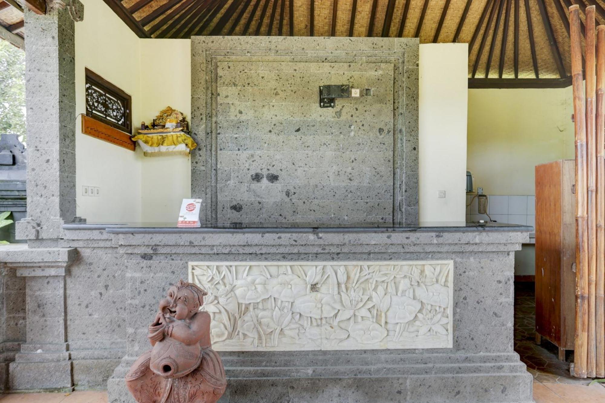 Oyo 1762 Hotel Astiti Graha Tanah Lot Экстерьер фото